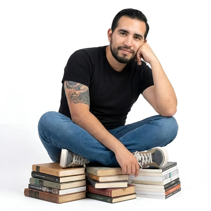 Andrés Rey — Autor y Consultor